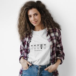 Blending In. T-shirt donna | grafica zebra cavalli | maglia ironica animali